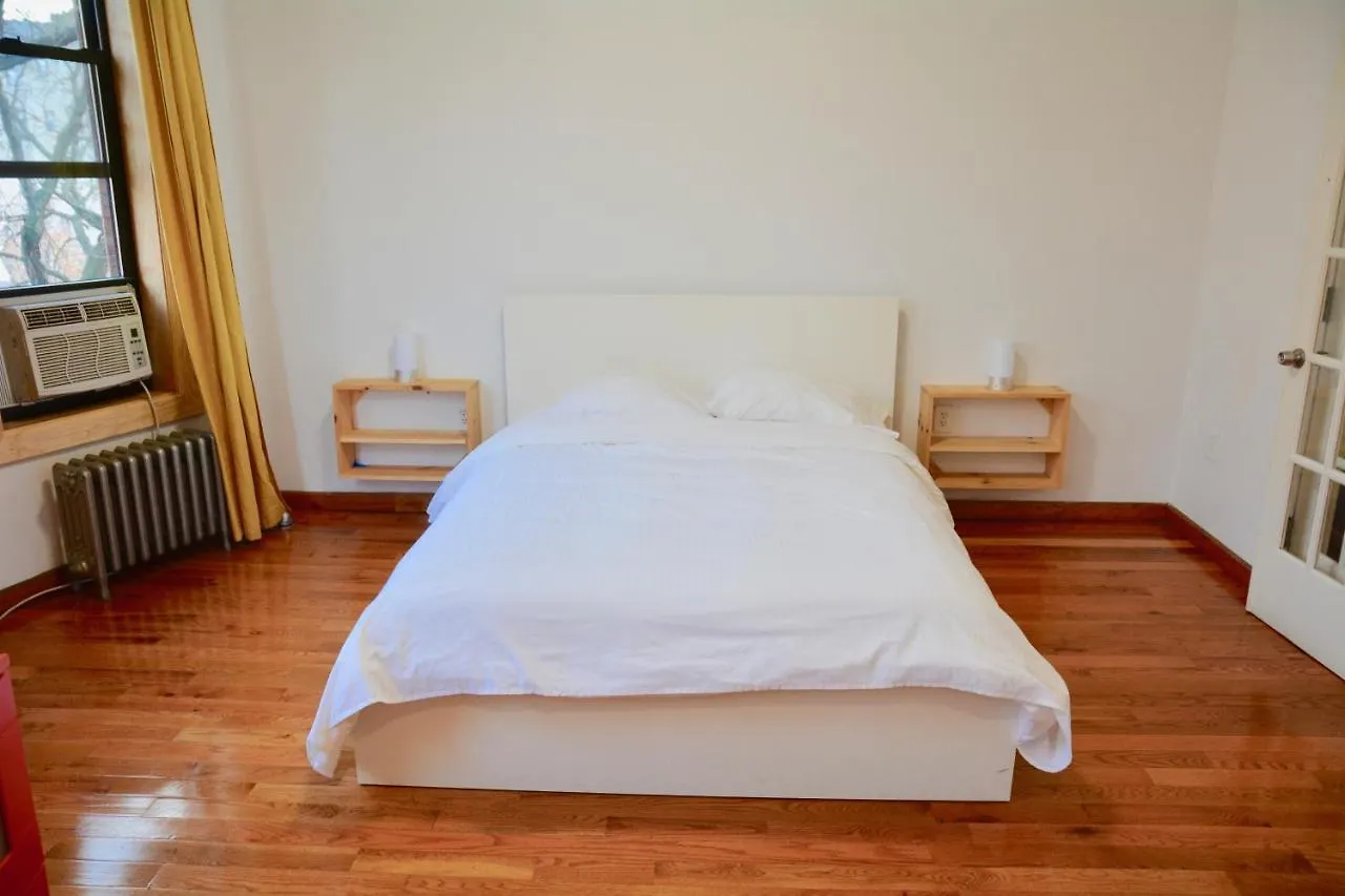 The Topping Three-Bedroom Apartment New York
